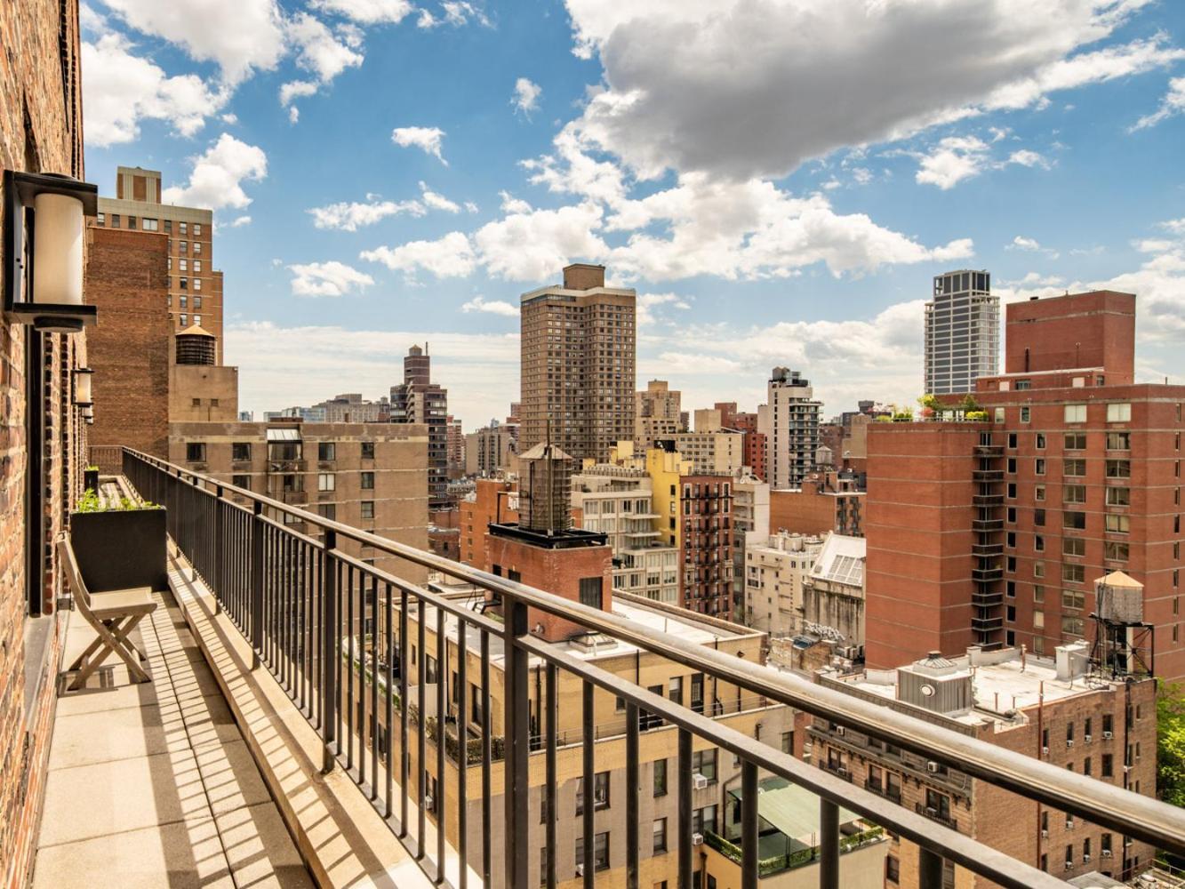 The Marmara Park Avenue Hotel New York City Exterior photo